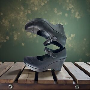 Dansko Black Leather Studded Mary Jane Wedge Heels EUC 9.5/10 US